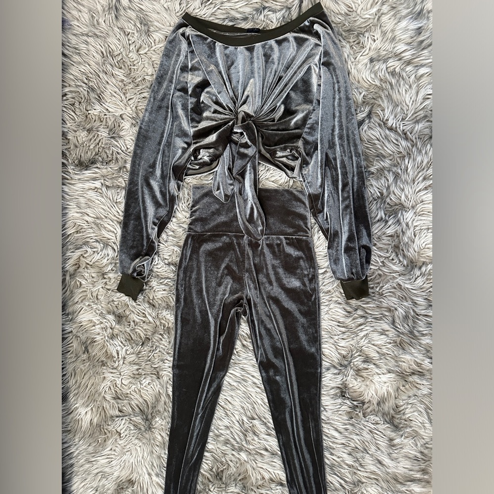 Green velvet set in SMALL